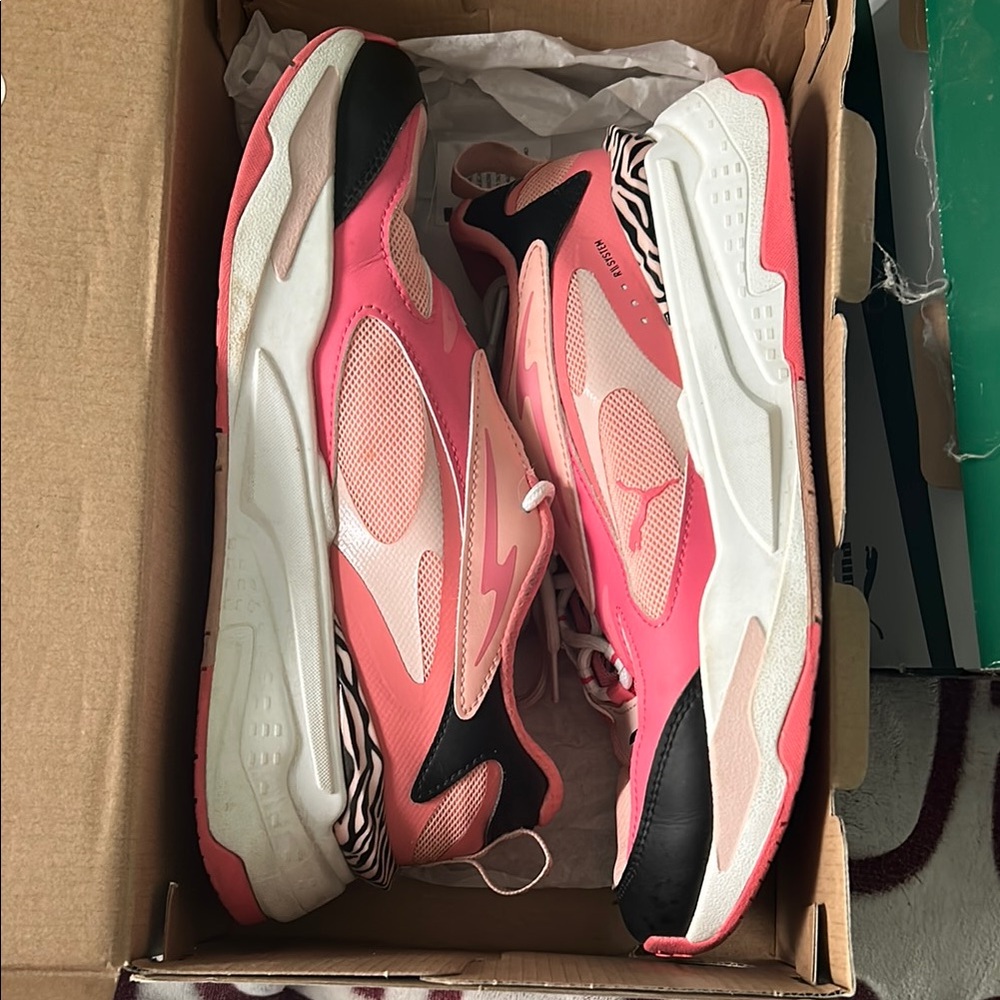 Puma Women's Pink and Black Sneakers